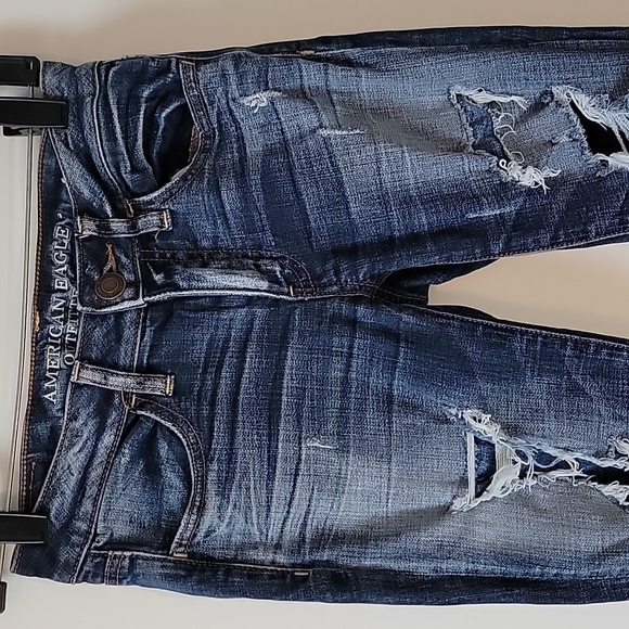 American Eagle Distressed Jegging - Picture 4 of 11